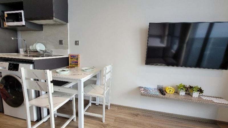 Andromeda Condo By Feng Pattaya Room photo