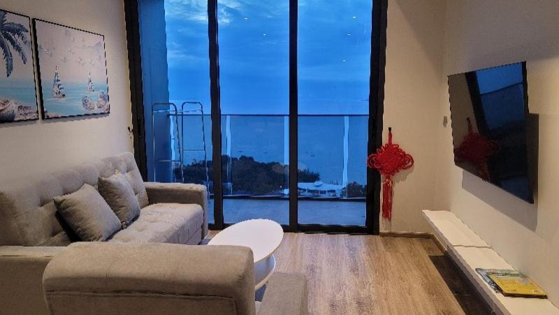 Andromeda Condo By Feng Pattaya Room photo