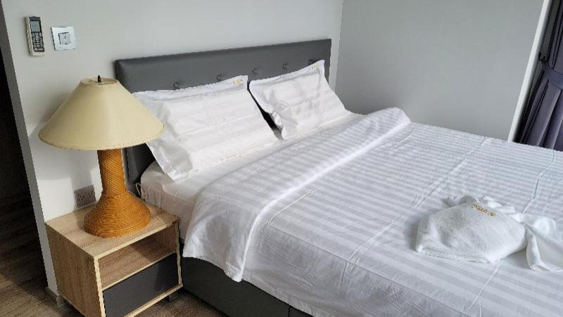 Andromeda Condo By Feng Pattaya Room photo